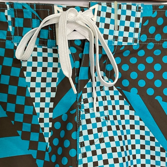 Vans Multi Check Board Shorts Swim Skate Surf Trunks Blue Sz 30 NWT - Picture 3 of 9